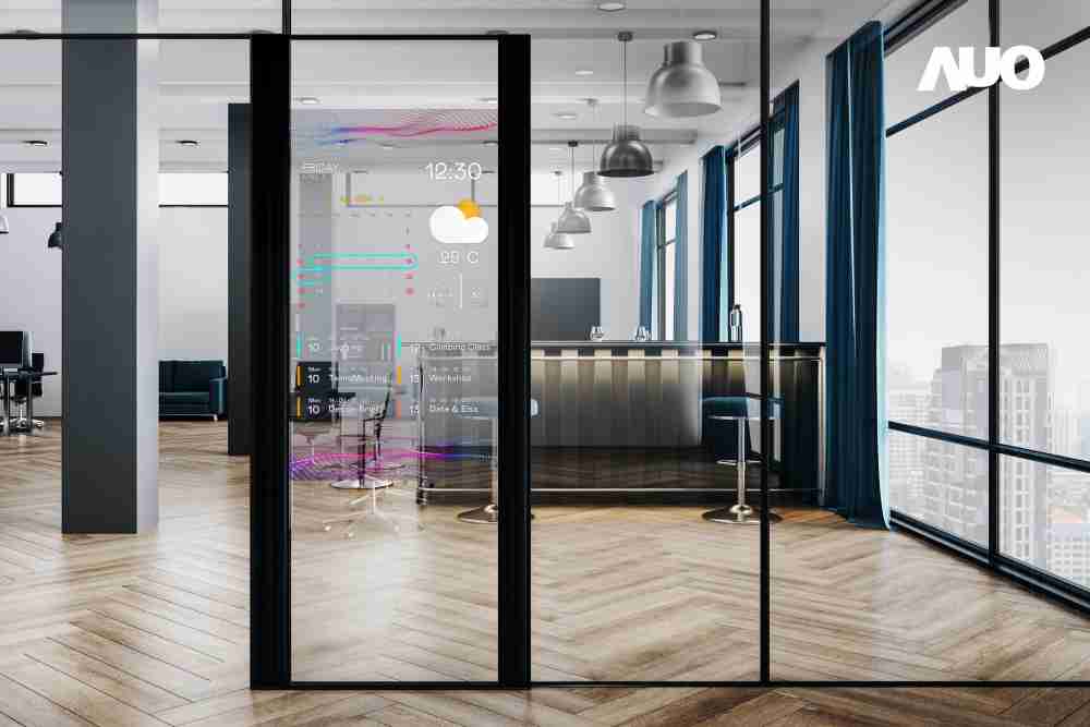 尊龙集团致力于研发低能耗之绿色产品，，，，如低能耗发光组件Micro LED显示技术，，，，具高透明、、、、可无限拼接的特性，，，，可依需求调整并延伸应用于不同场域，，，包括汽车侧窗或家庭玄关、、、智慧橱窗、、商业展示等